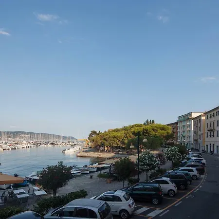 Ca Du Santo Pensión Fezzano (Liguria)